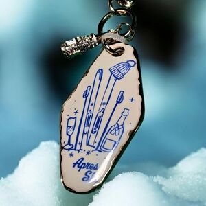 New Piper K Blue and White Après Ski With Champagne Bottle Bag Charm Keychain 5"